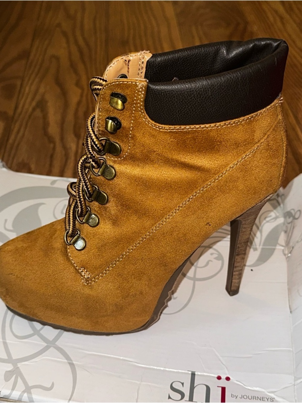 Women's Tan Suede Lace-Up Ankle Bootie